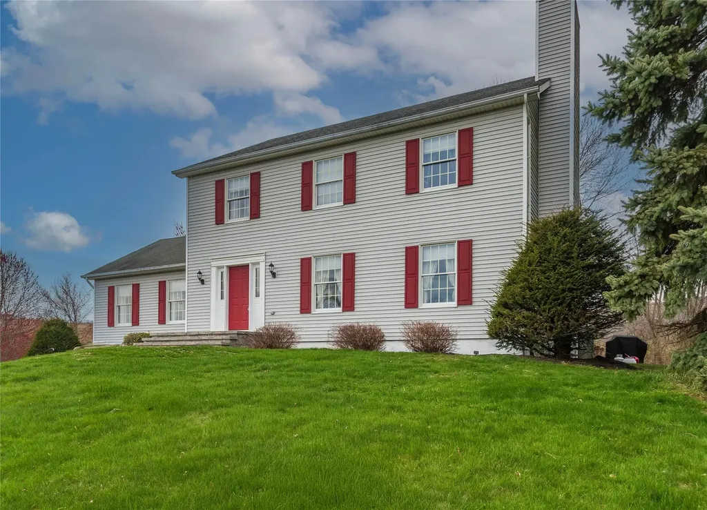 56 Mulberry Lane Milton NY 12547