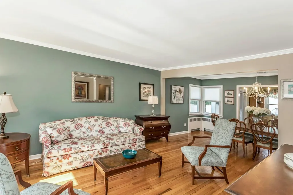 122 Bushwick Avenue Merrick NY 11566
