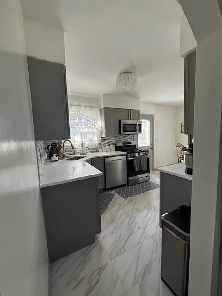 249 Rudolf Road Mineola NY 11501