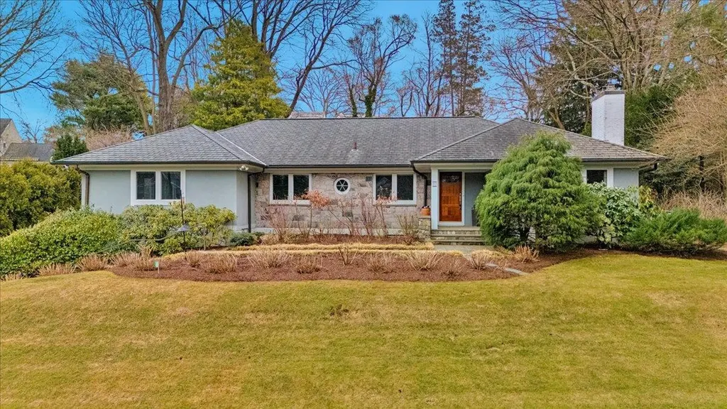 82 Fox Meadow Road Scarsdale NY 10583