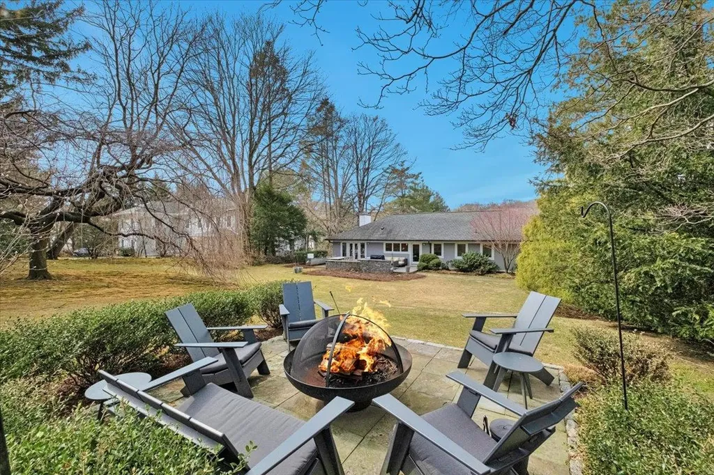 82 Fox Meadow Road Scarsdale NY 10583
