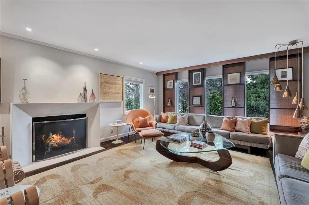 82 Fox Meadow Road Scarsdale NY 10583