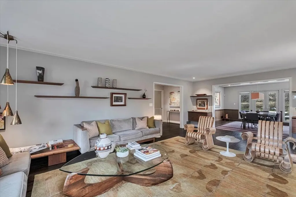 82 Fox Meadow Road Scarsdale NY 10583