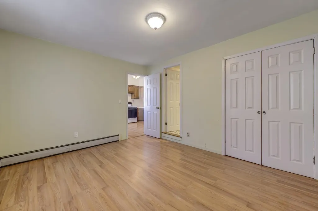 21 S 18th Street New Hyde Park NY 11040
