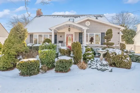 6 Glen Lane Copiague NY 11726