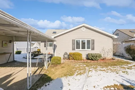 6 Glen Lane Copiague NY 11726