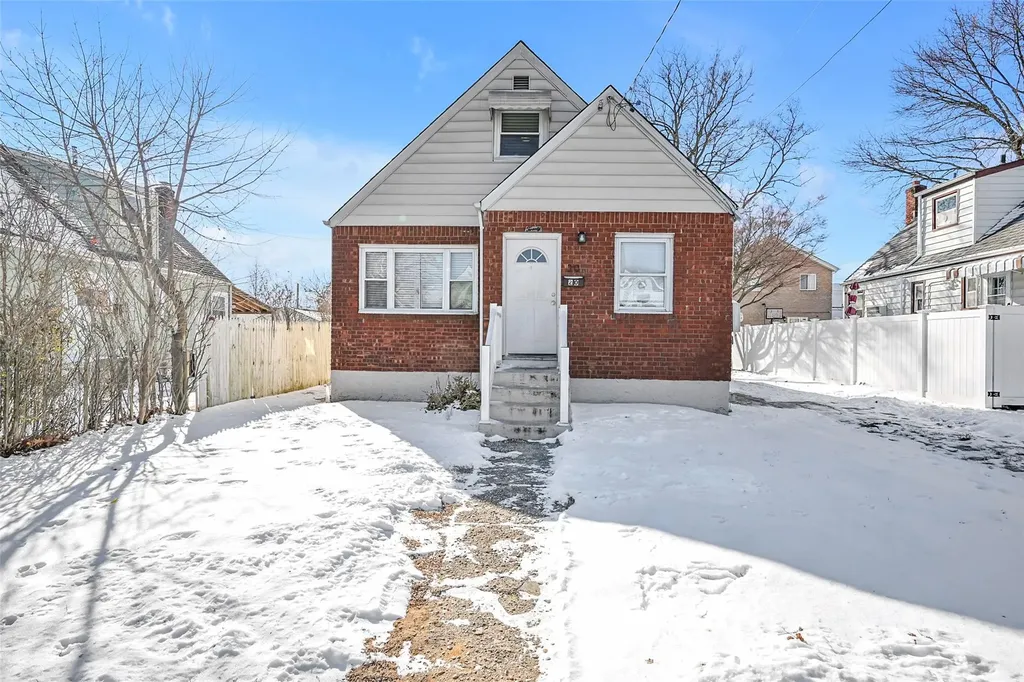 20 Fairfax Street Valley Stream NY 11580