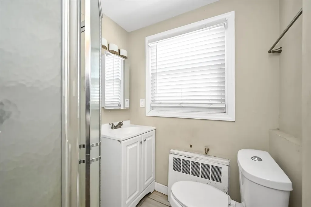 20 Fairfax Street Valley Stream NY 11580