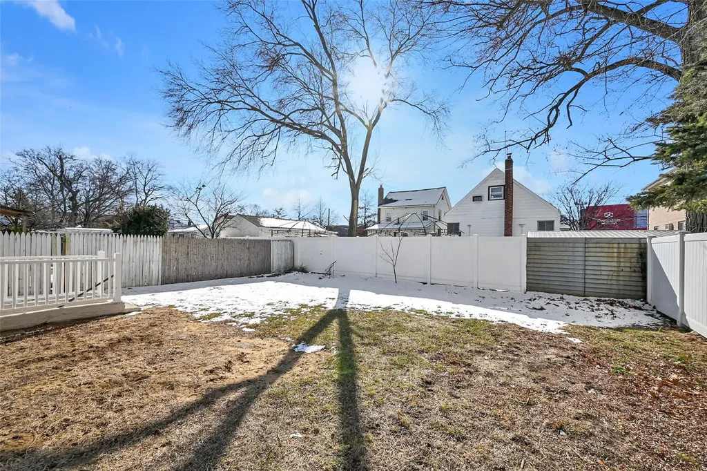 20 Fairfax Street Valley Stream NY 11580