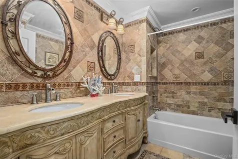3407 Country Club Road Bronx NY 10465