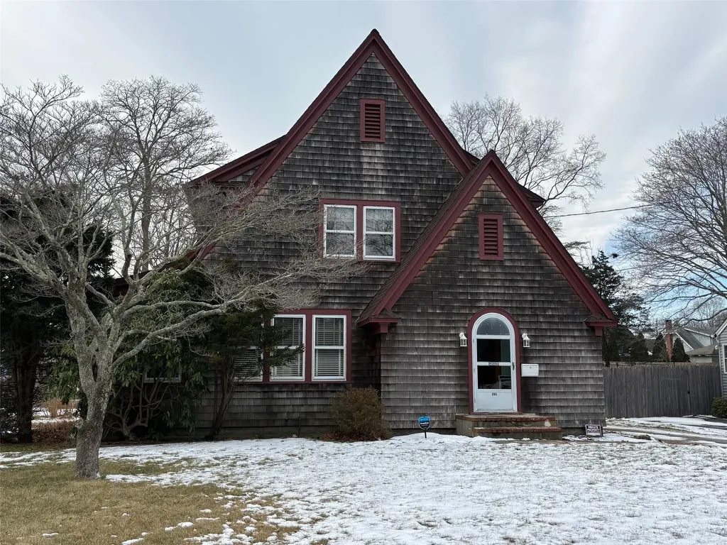 265 Howell Avenue Riverhead NY 11901