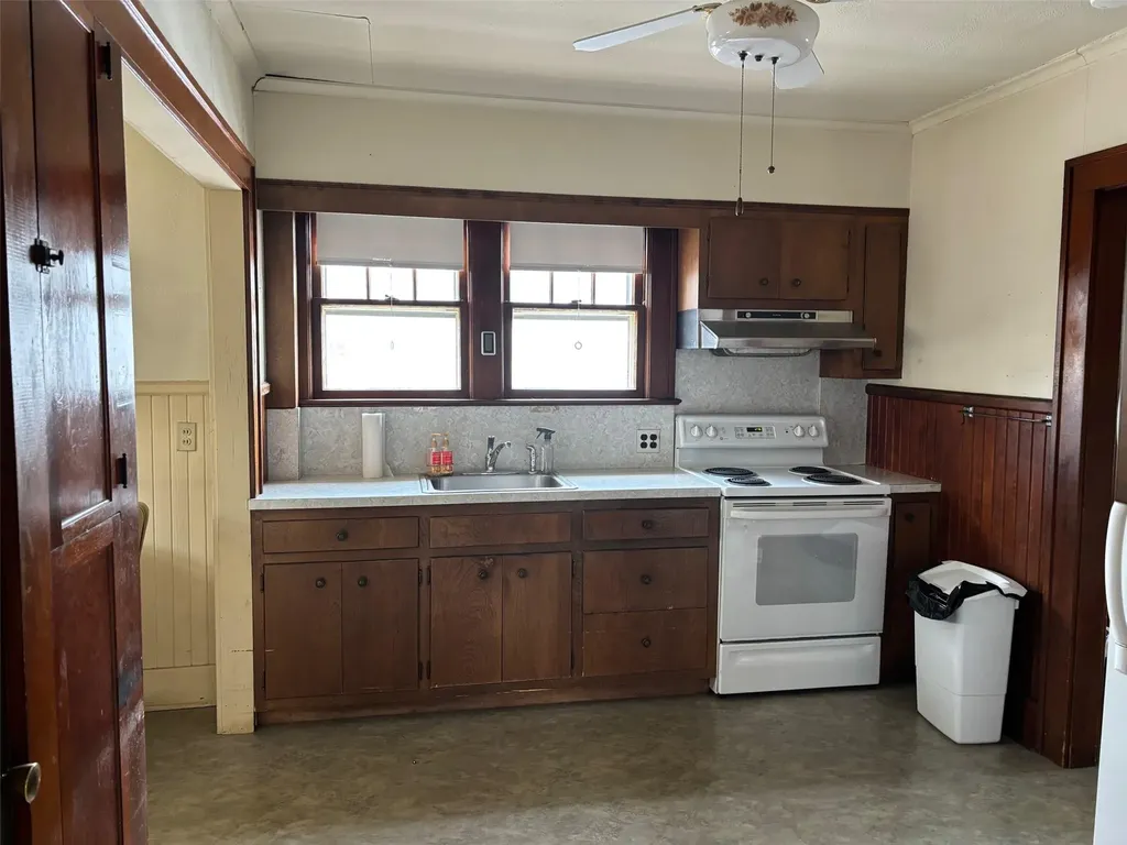 265 Howell Avenue Riverhead NY 11901