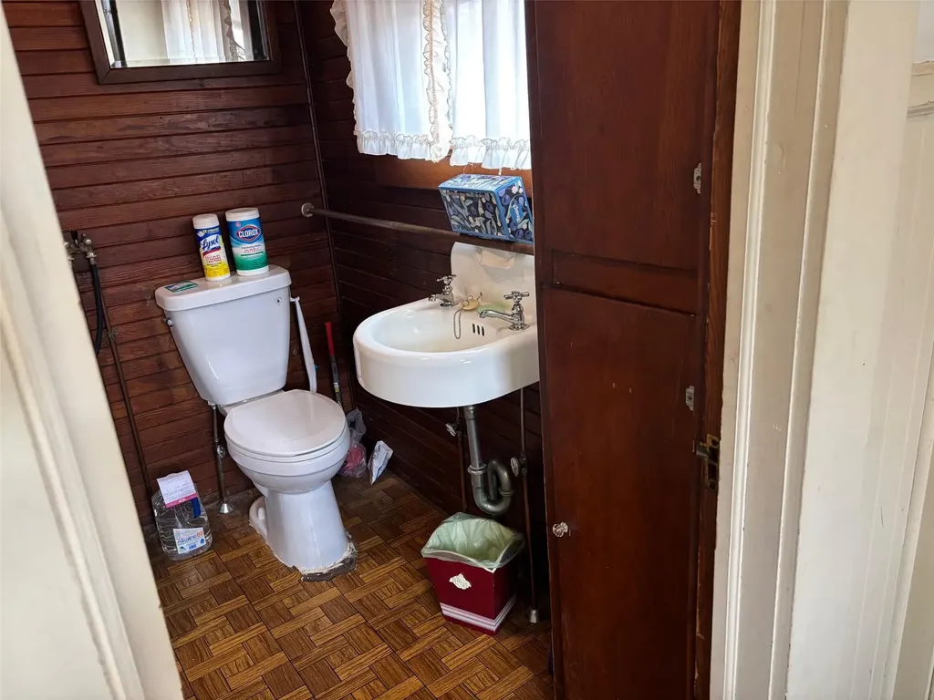 265 Howell Avenue Riverhead NY 11901