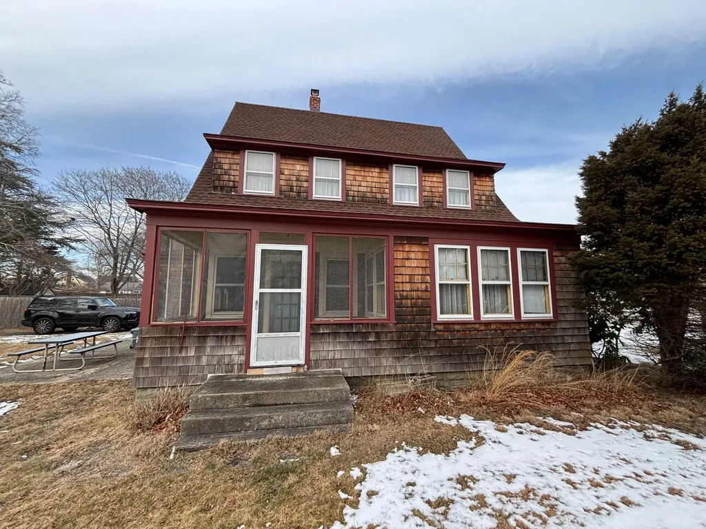 265 Howell Avenue Riverhead NY 11901