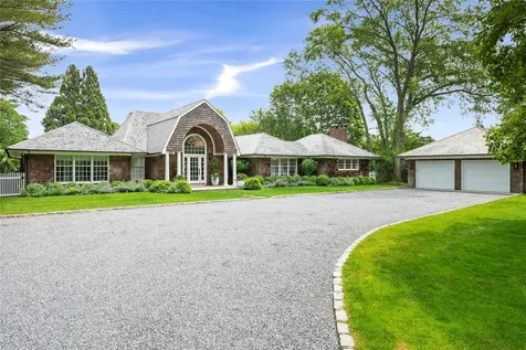 16 Amys Lane East Hampton NY 11937