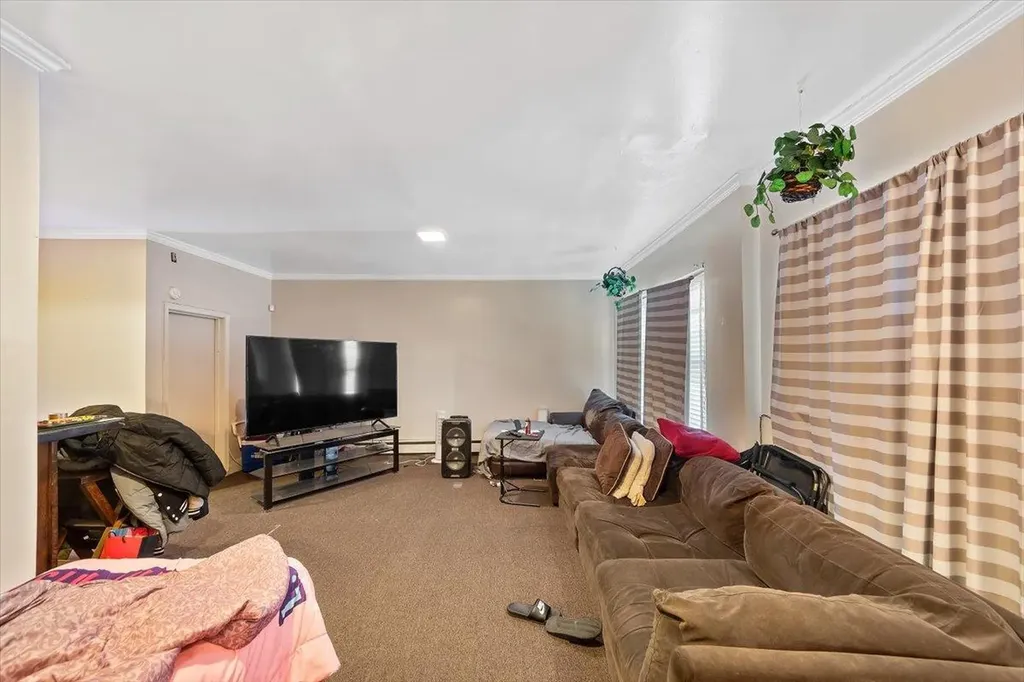 1764 Bartow Avenue Bronx NY 10469