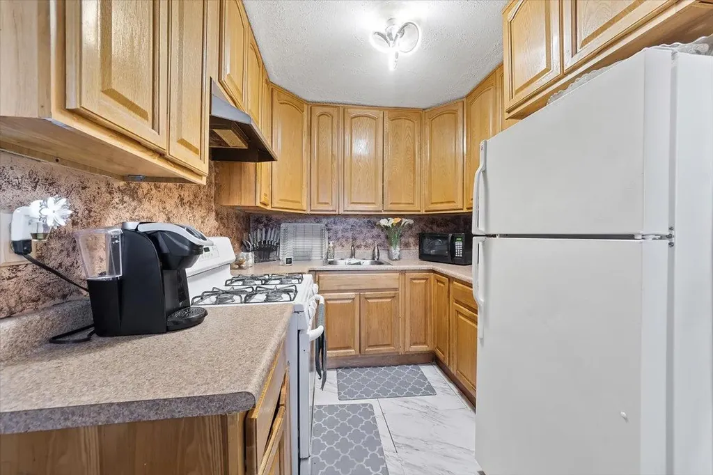 1764 Bartow Avenue Bronx NY 10469