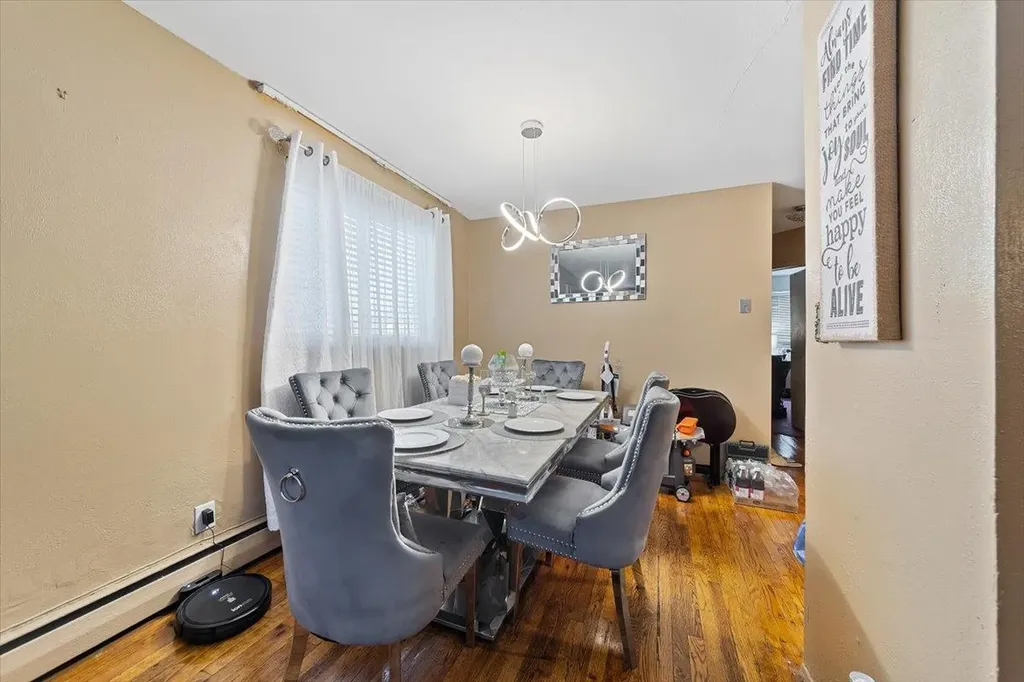 1764 Bartow Avenue Bronx NY 10469