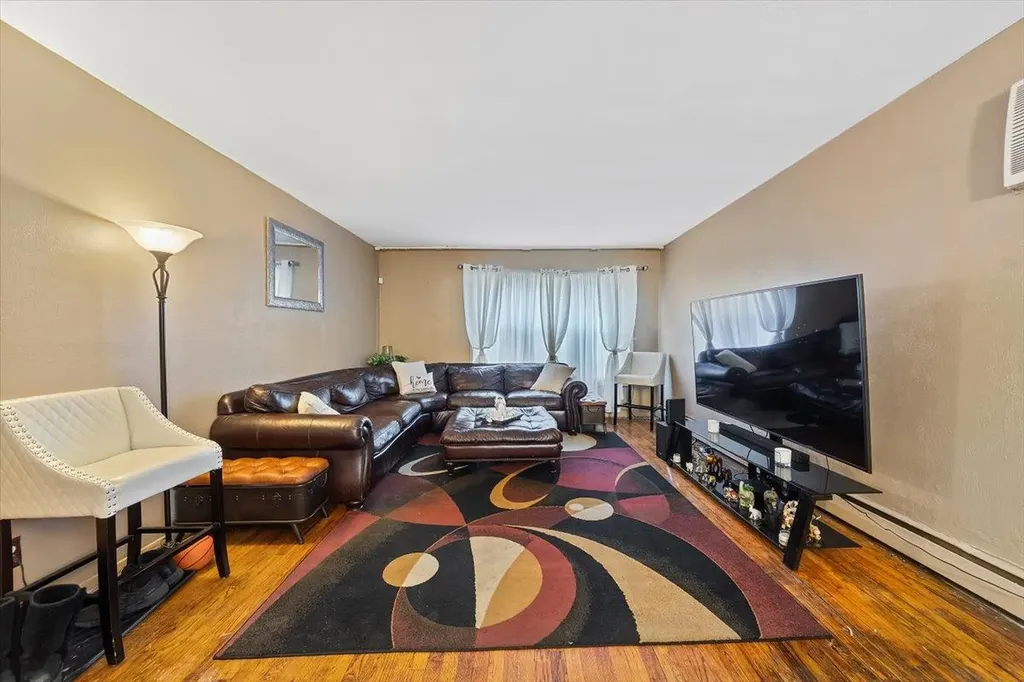 1764 Bartow Avenue Bronx NY 10469