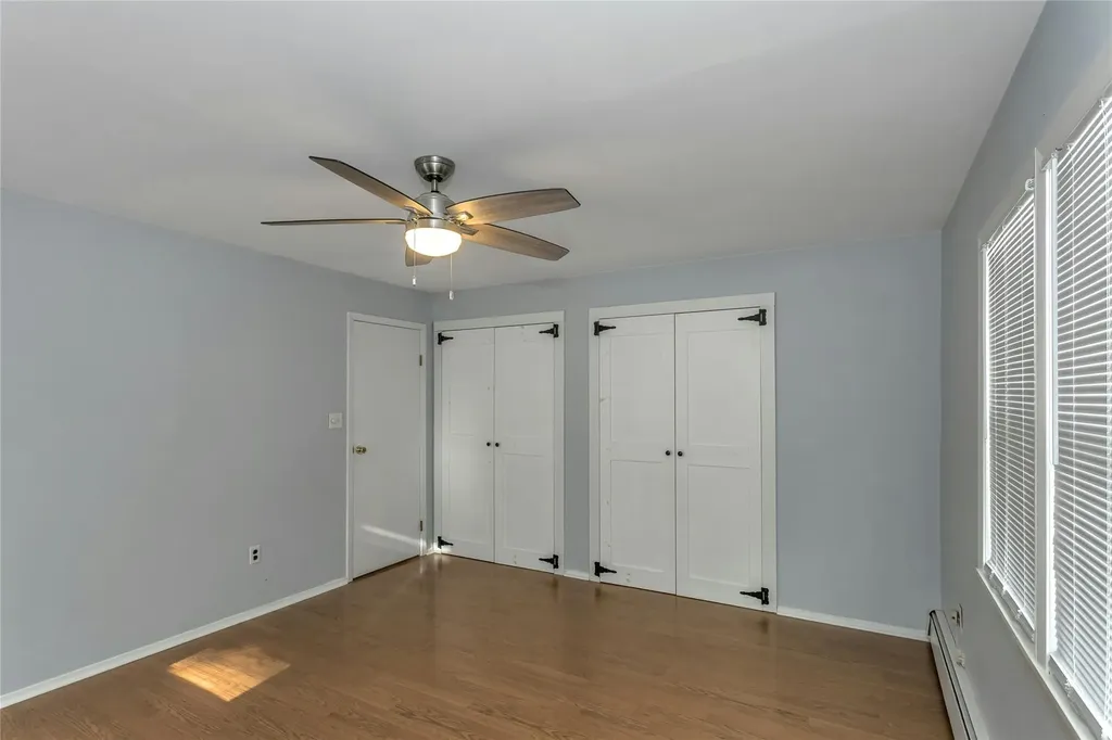 217 Latham Road Mineola NY 11501