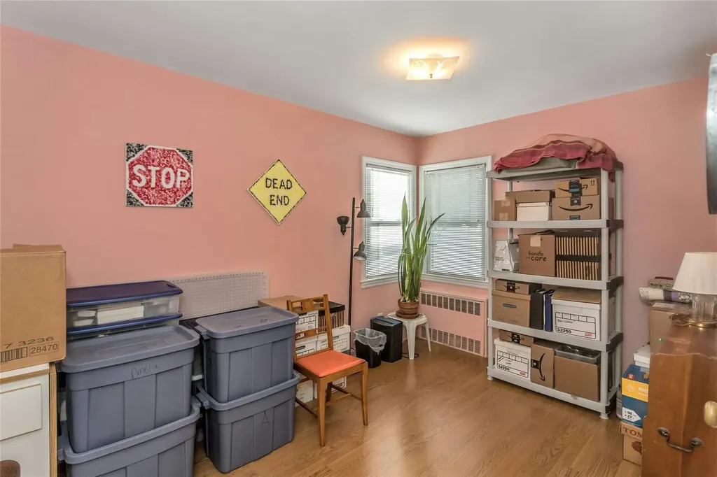 217 Latham Road Mineola NY 11501