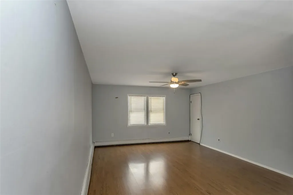 217 Latham Road Mineola NY 11501