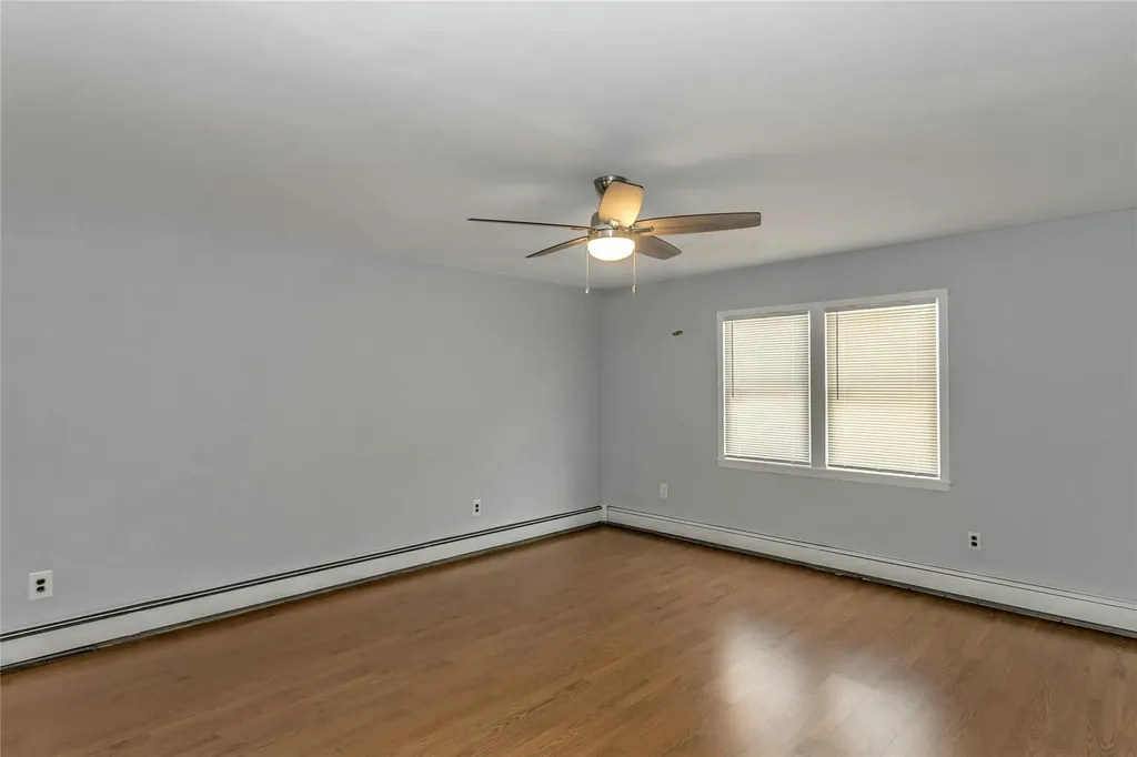 217 Latham Road Mineola NY 11501