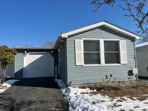 32 Greenwood Boulevard Manorville NY 11949