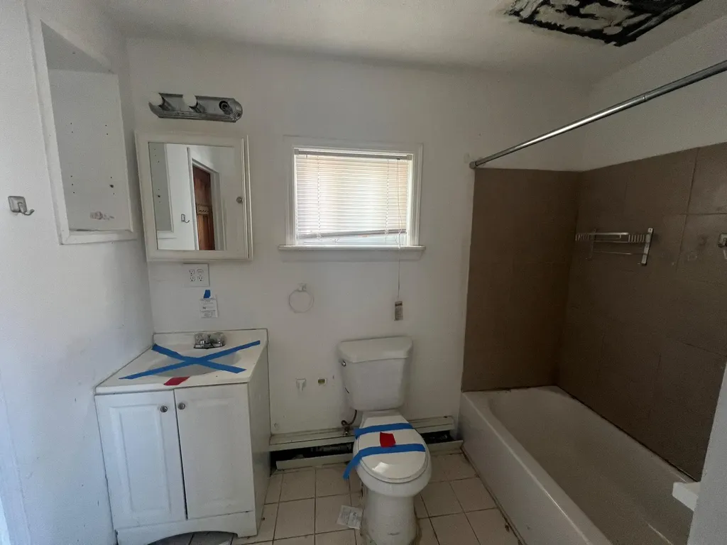 1329 Harding Park Bronx NY 10473