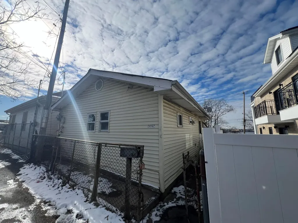 1329 Harding Park Bronx NY 10473
