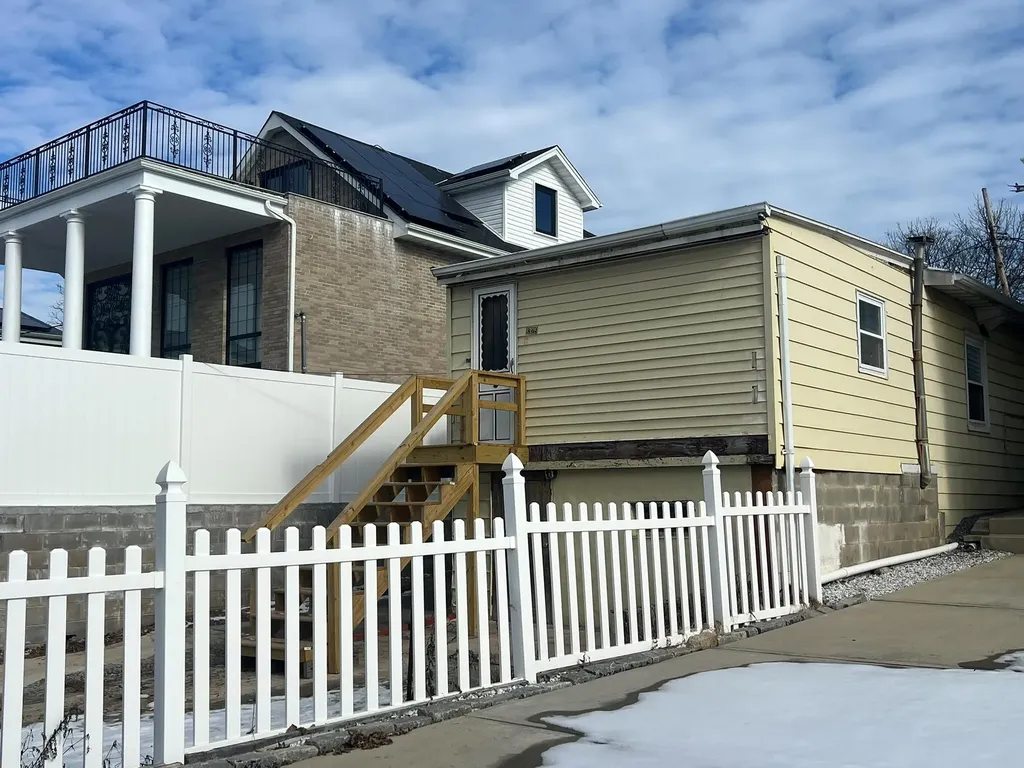 1329 Harding Park Bronx NY 10473