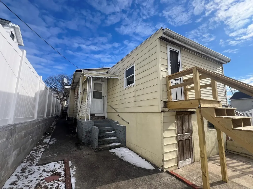 1329 Harding Park Bronx NY 10473