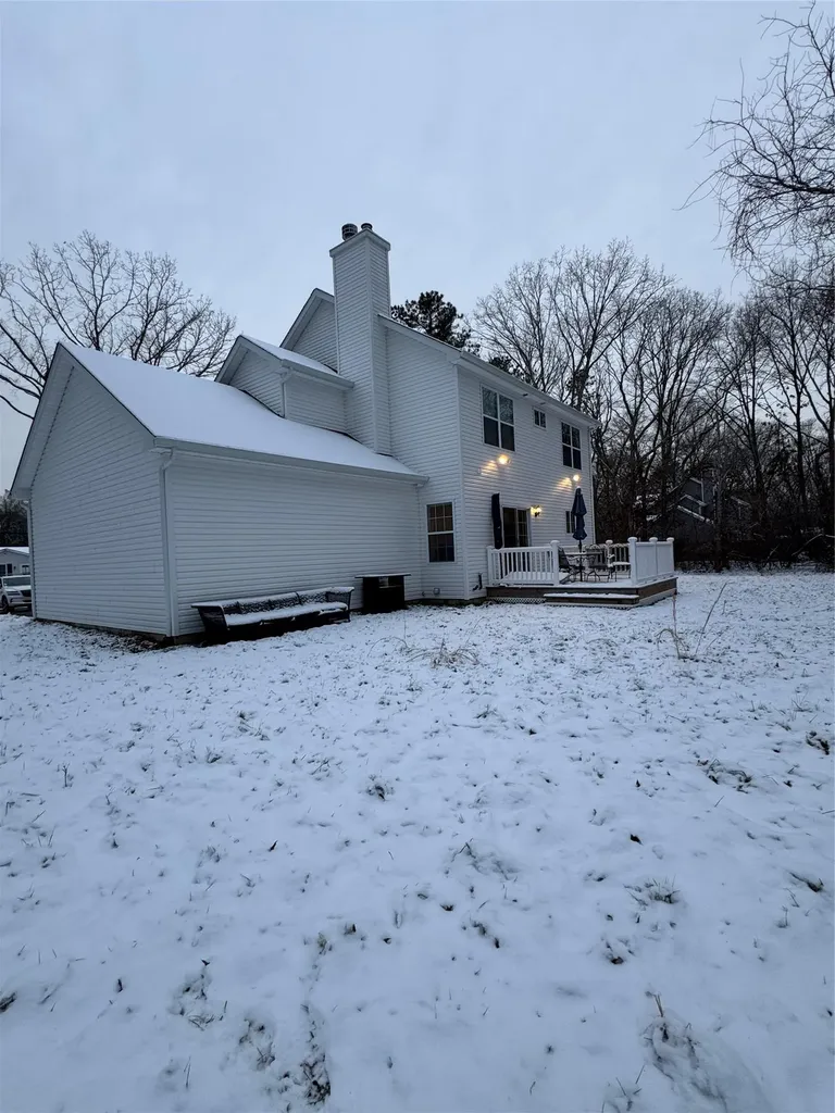 11 Conservation Circus Ridge NY 11961