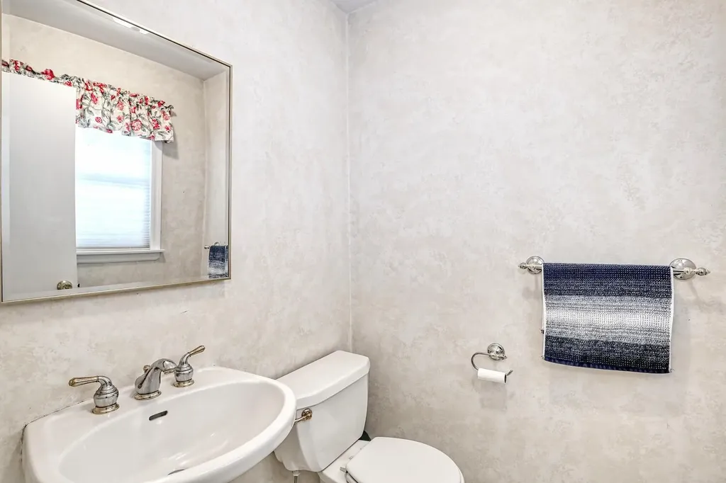 14 Martino Way Pomona NY 10970