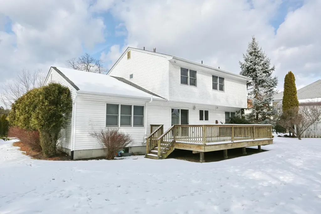 14 Martino Way Pomona NY 10970