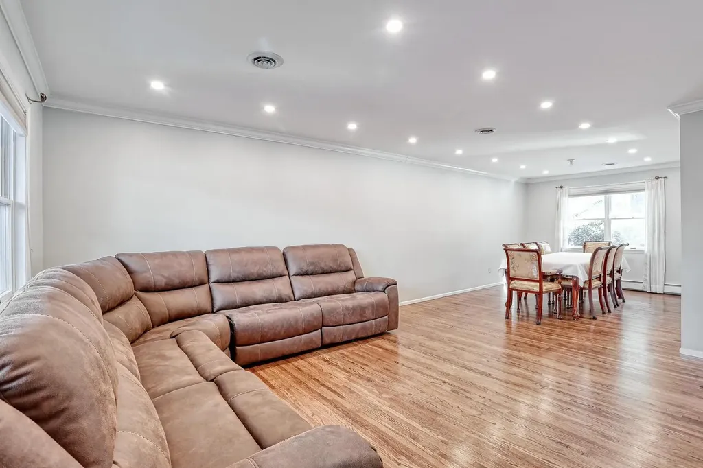 14 Martino Way Pomona NY 10970
