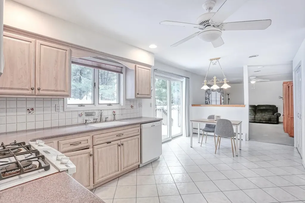 14 Martino Way Pomona NY 10970