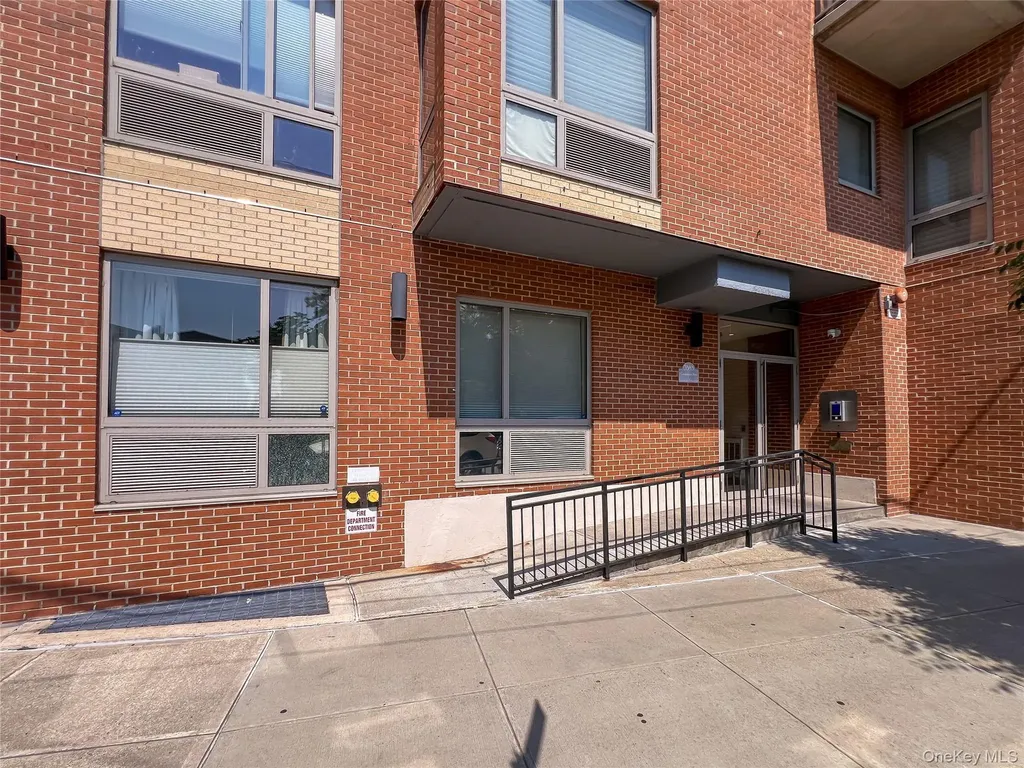 3585 Greystone Avenue Bronx NY 10463