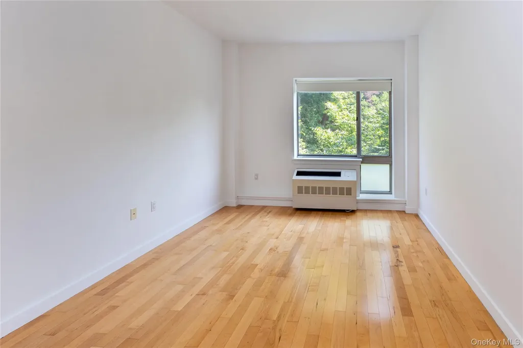 3585 Greystone Avenue Bronx NY 10463