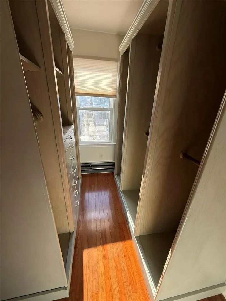 6269 60th Road Maspeth NY 11378
