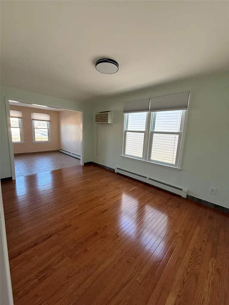 6269 60th Road Maspeth NY 11378