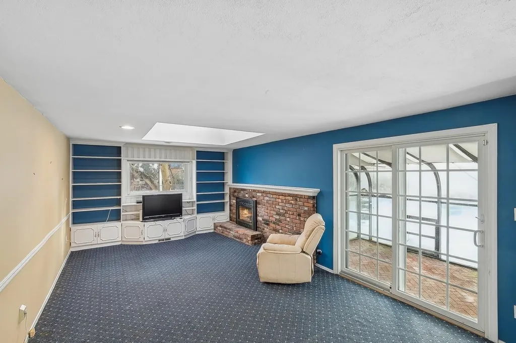 9 Pashen Place Dix Hills NY 11746