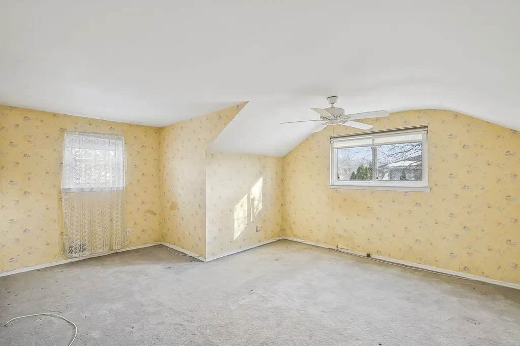 9 Pashen Place Dix Hills NY 11746