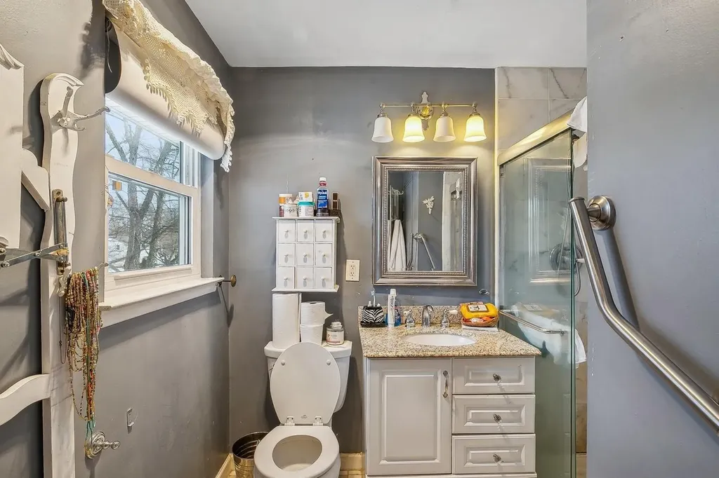 9 Pashen Place Dix Hills NY 11746