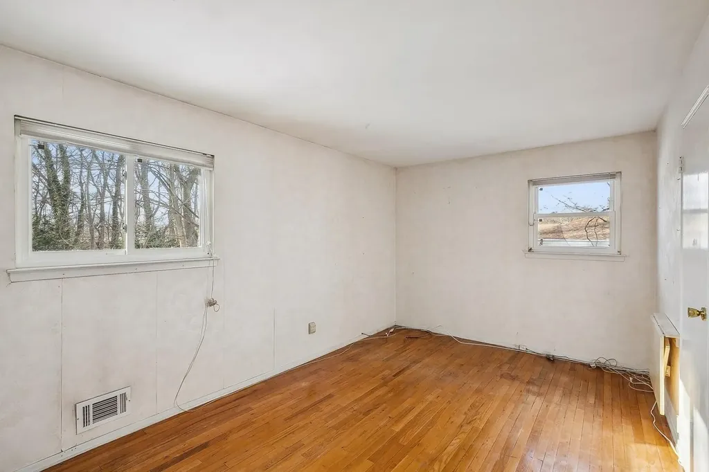 9 Pashen Place Dix Hills NY 11746