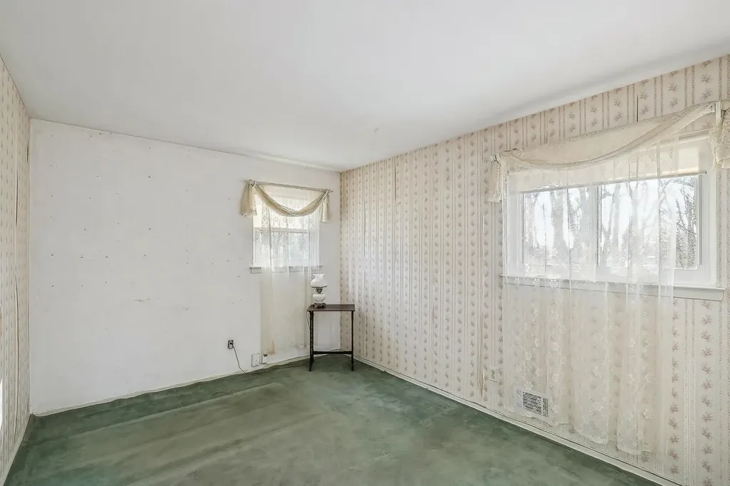 9 Pashen Place Dix Hills NY 11746