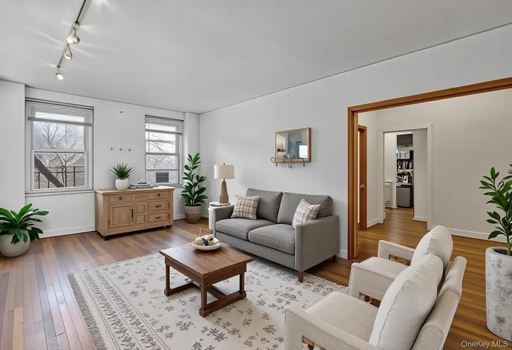 78-10 34 Avenue Jackson Heights NY 11372