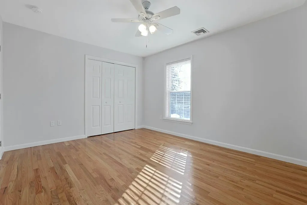 38 Weeks Place New Rochelle NY 10801