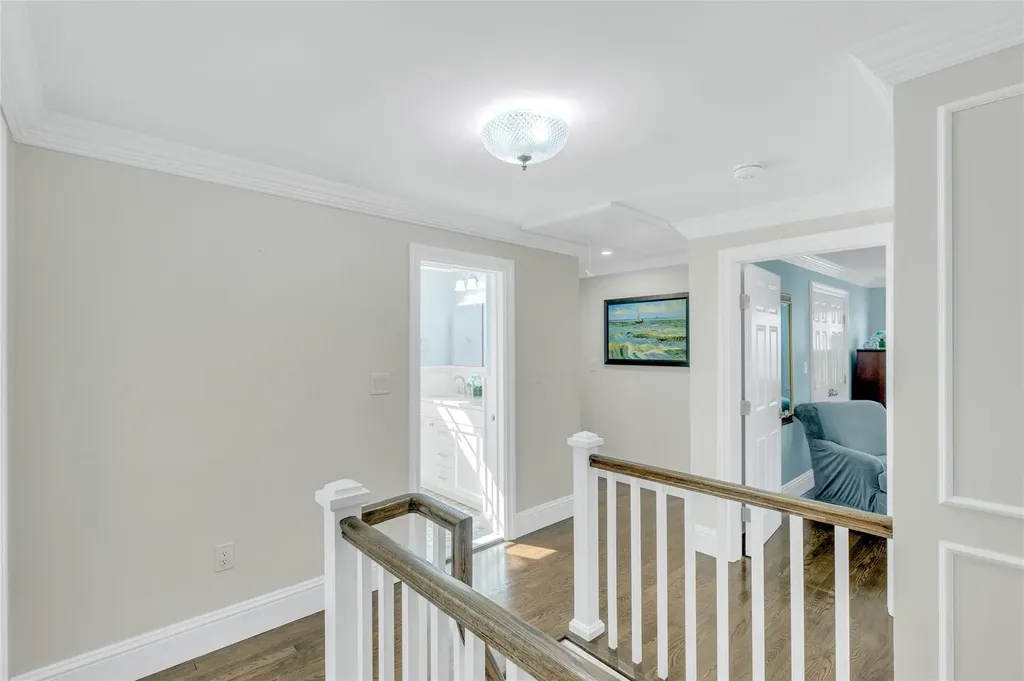 60 Longridge Road Manhasset NY 11030