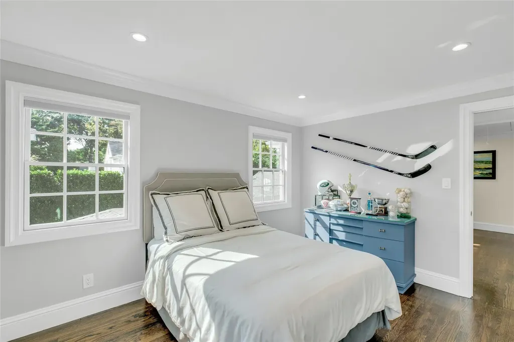 60 Longridge Road Manhasset NY 11030